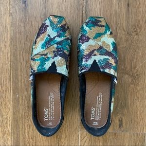 Toms Limited Edition Sequin Shoes Size 6